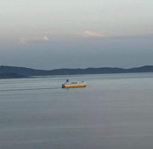 Climatise Belle Vue Daire Ajaccio (Corsica)