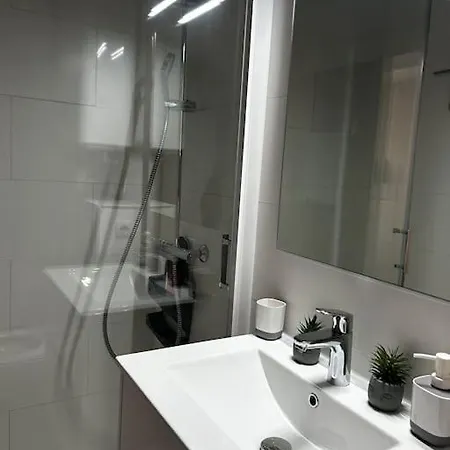 Climatise Belle Vue * Ajaccio (Corsica)